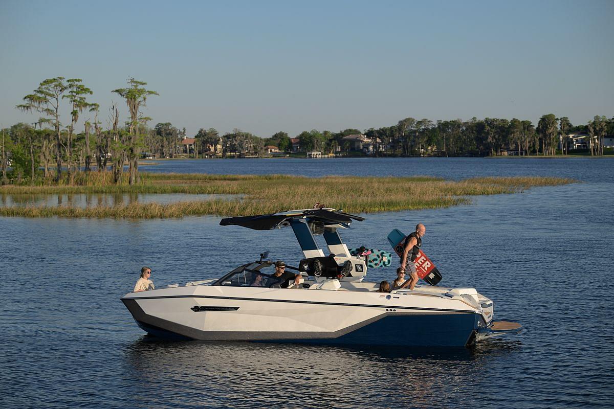 boat-model-banner